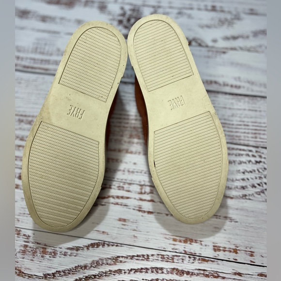 Like new worn once FRYE Women's Suede Rosewood Ivy Gore Slip On Shoes Size 5.5 - Picture 3 of 7